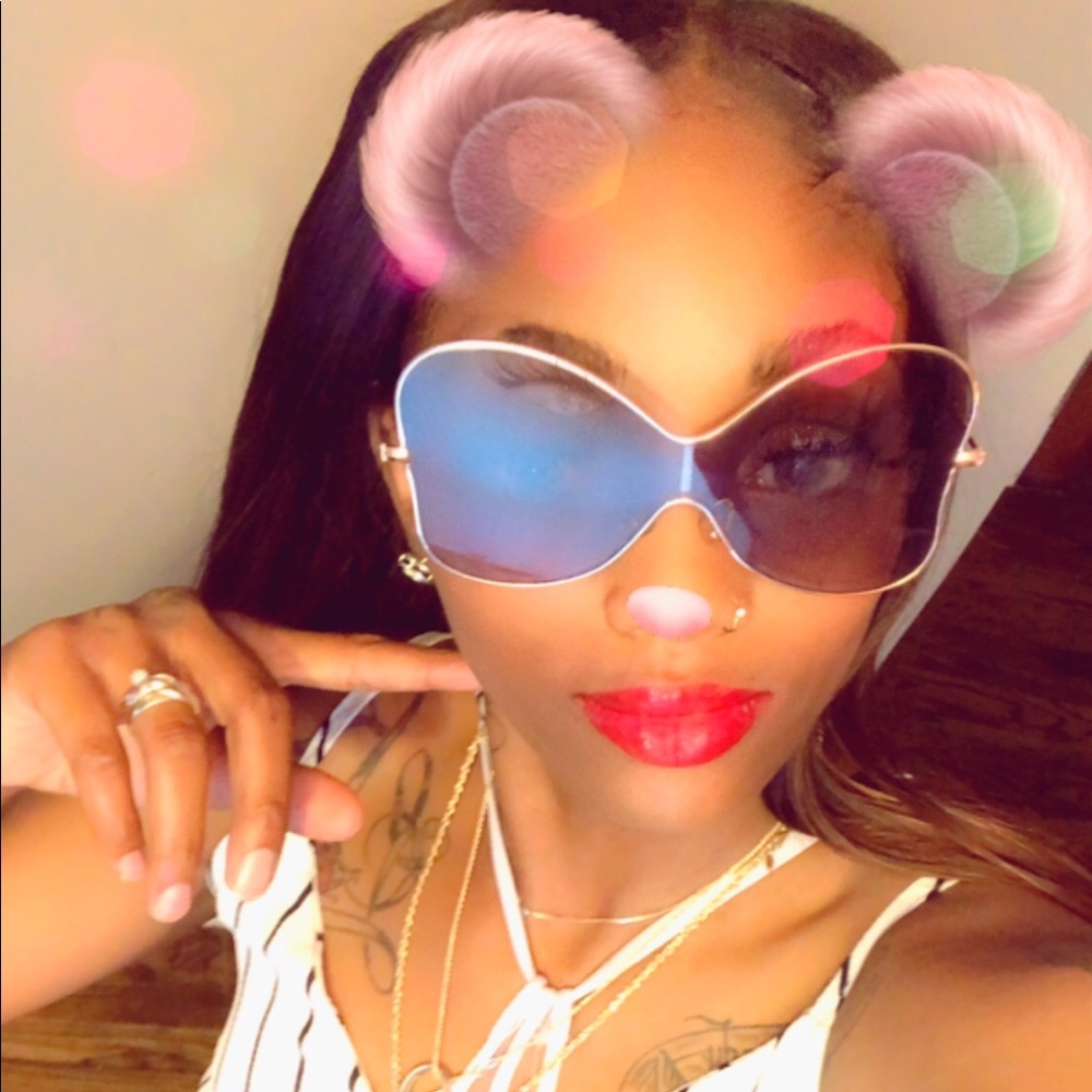 Meet your Posher, Lillie